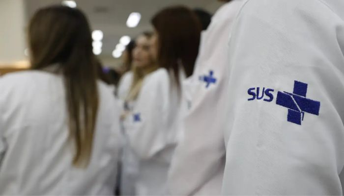 Candidatos a residência médica já podem se inscrever para o Enare 2026